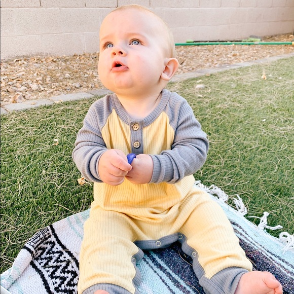 Meet your Posher, Ashley!🤗 - Picture 5 of 5